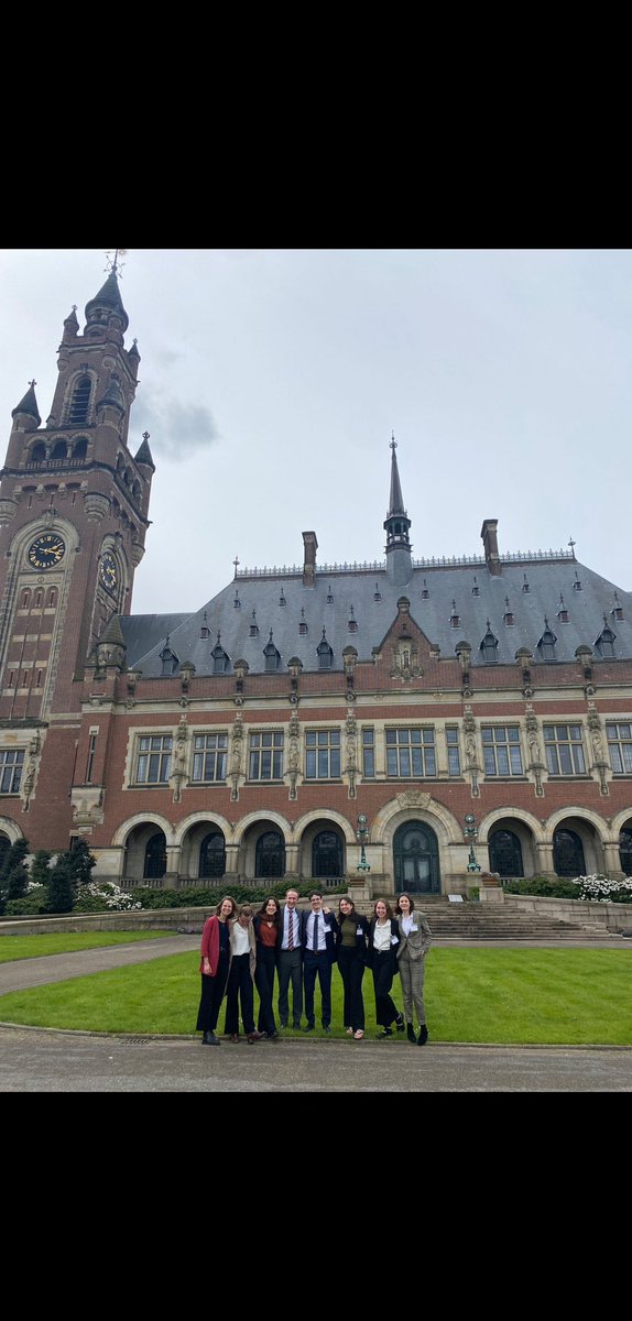 Was in The Hague last week for the @HagueAcademy Day of Crisis competition, @lawinmaastricht first time participating. A great competition with excellent teams from around the world. The team was outstanding, finishing 2nd and 3rd for different awards. Very proud coach!