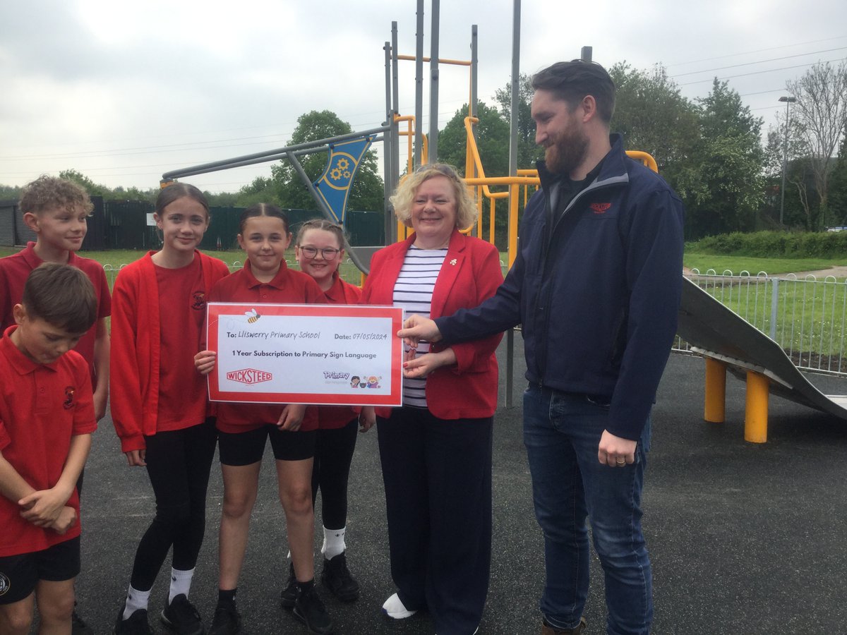 Our #Playmakers had a great time at the official opening of @NewportCouncil Black Ash Park. This will be a great resource for our school community. Diolch to @WicksteedPlay for our subscription to @primarysign