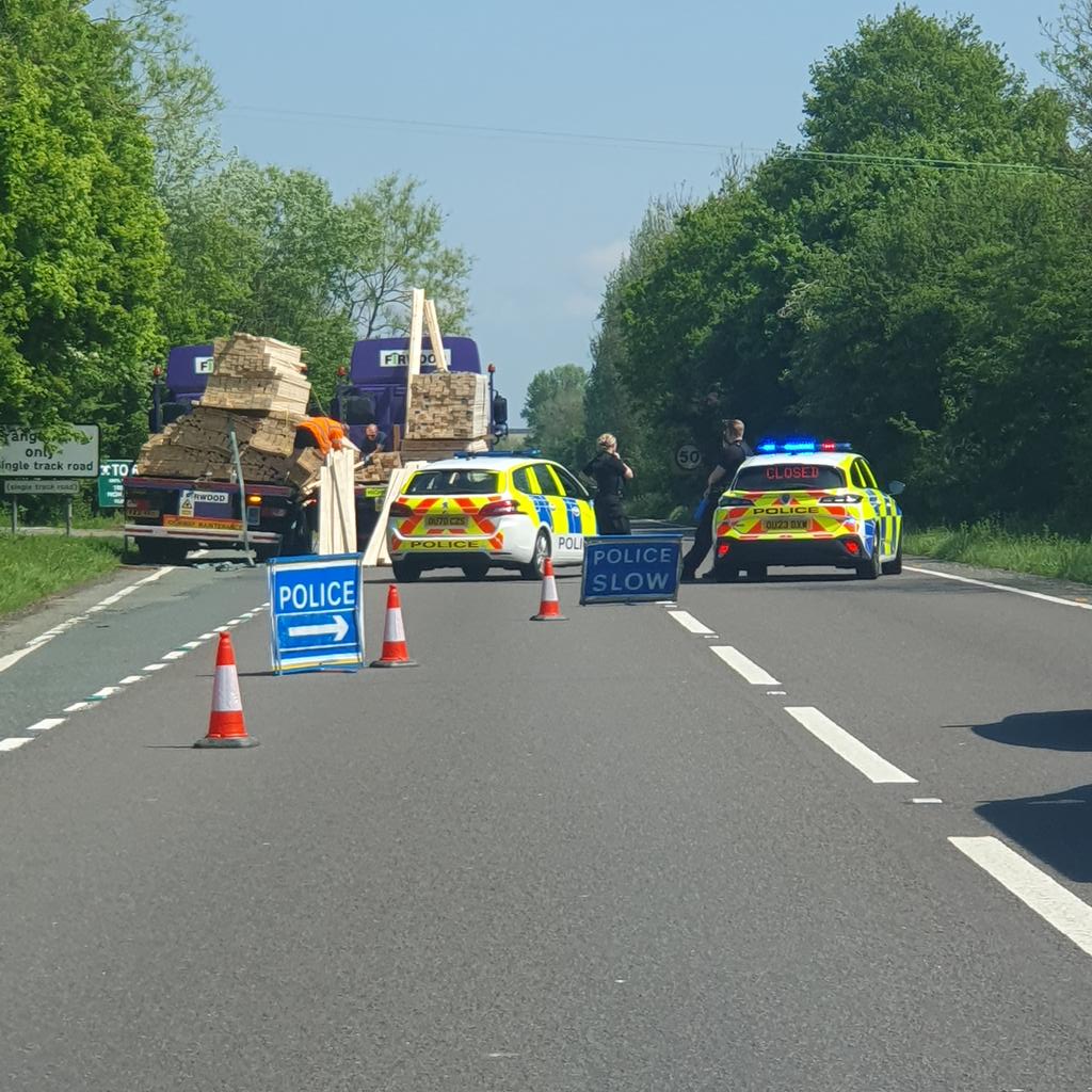 If your on the A34 heading to Bicester this is why your stuck