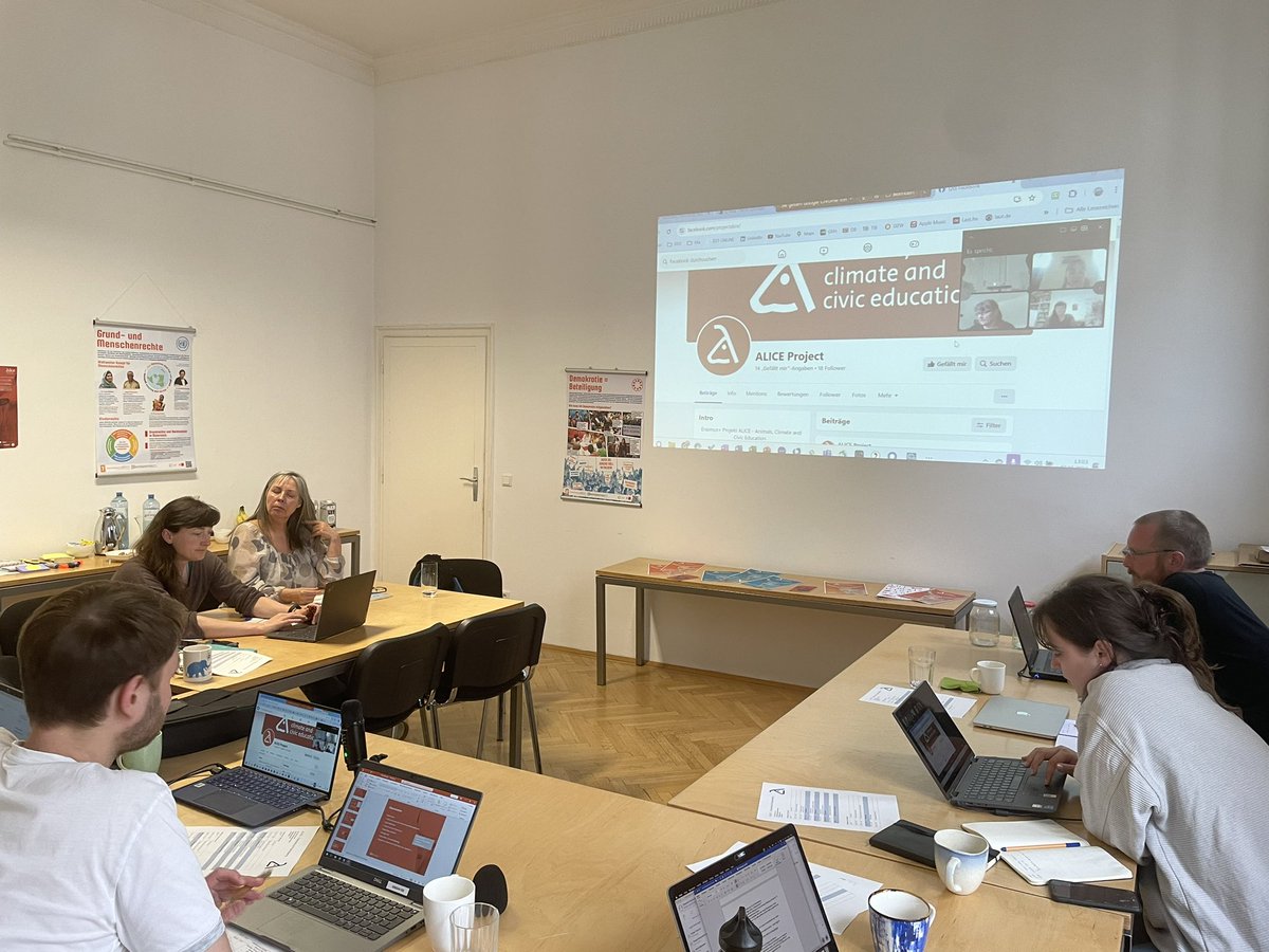 Tag 1 es Projektmeetings „ALICE“<a href="/EUErasmusPlus/">Erasmus+</a>. Die letzten Ergebnisse im Projekt befinden sich in der Finalisierung. Viele spannende Unterrichtsressourcen zur Mensch-Tier-Beziehung liegen schon vor! Have a Look: idd.uni-hannover.de/de/forschung/p…