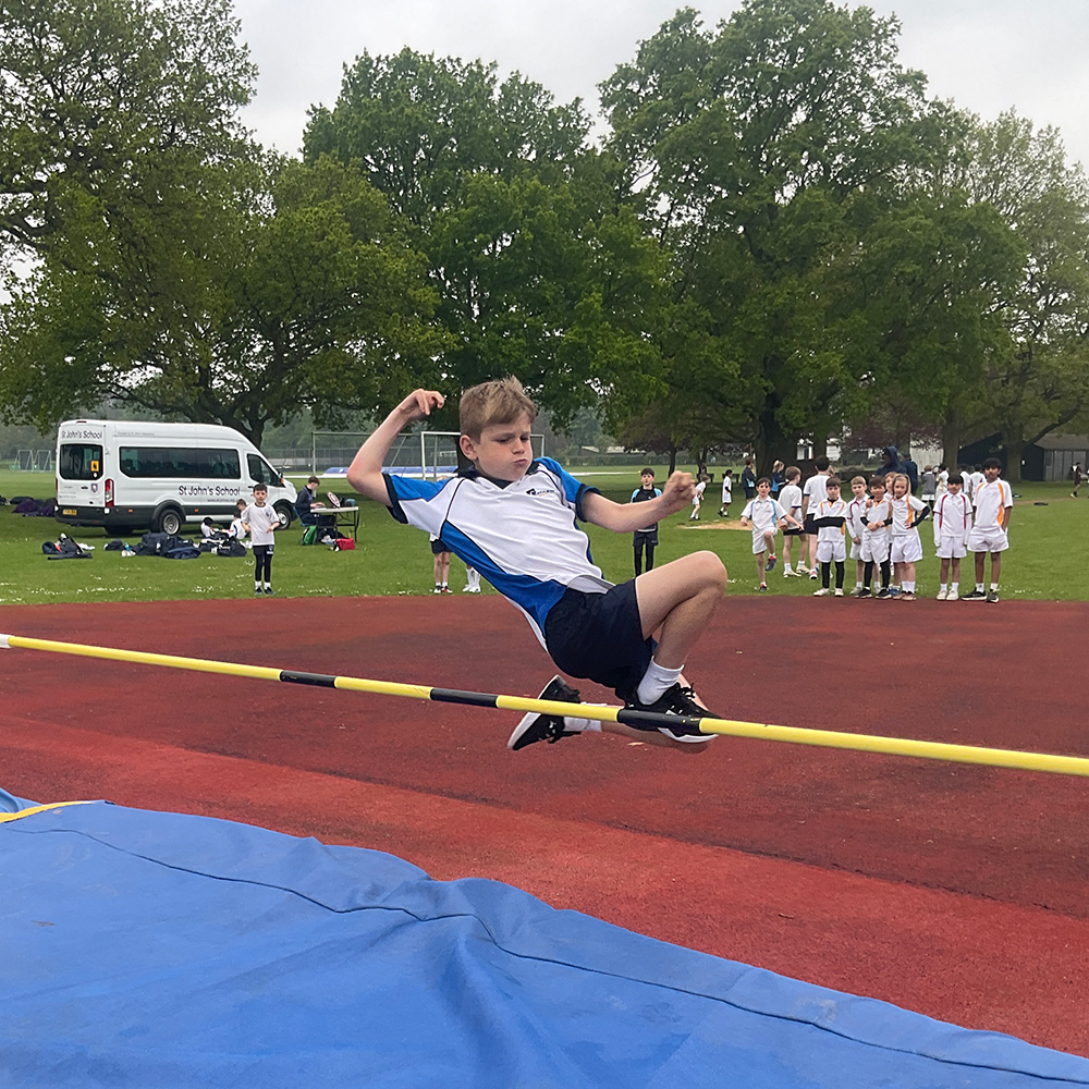 Some of our children took part in an Athletics meet at Merchant Taylors last Thursday. All performed superbly but special mention to Jacob F, Charlie M, Harry P, Ben T and the Y4 Relay team #sportforall #athletics #SiblingSchool #ELDRIC @GayhurstHM