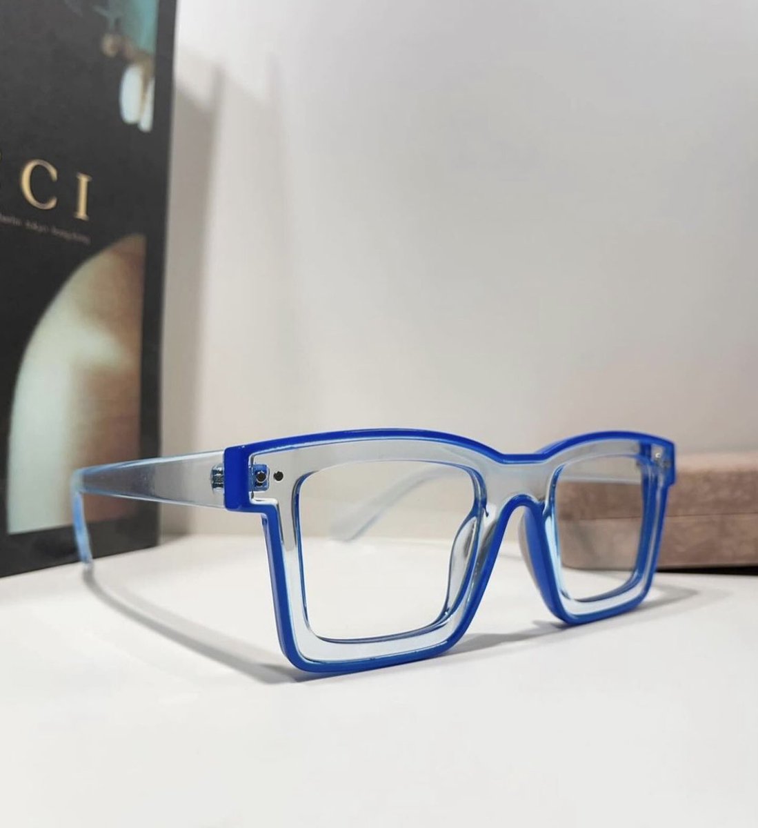 Stop straining your eyesight get yourself a blue light glasses today🤓 8500 NGN