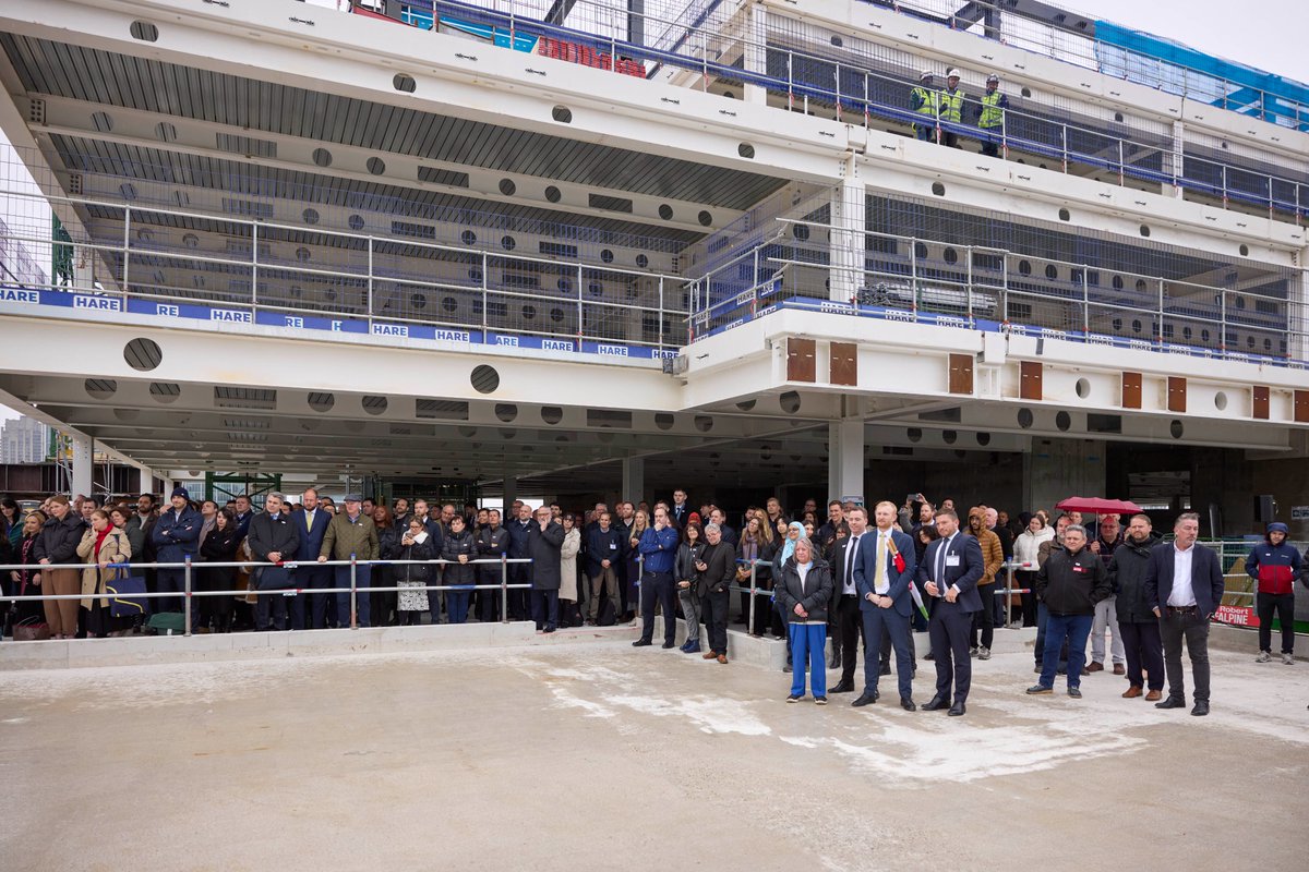 1 Broadgate has reached the highest peak of construction!🏗

@WeAreMcAlpine is thrilled to be delivering this #sustainable landmark development in the City of #London for @BritishLandPLC & GIC under the Broadgate Framework.

Read more srm.com/news-and-comme…
#CommitAndCollaborate