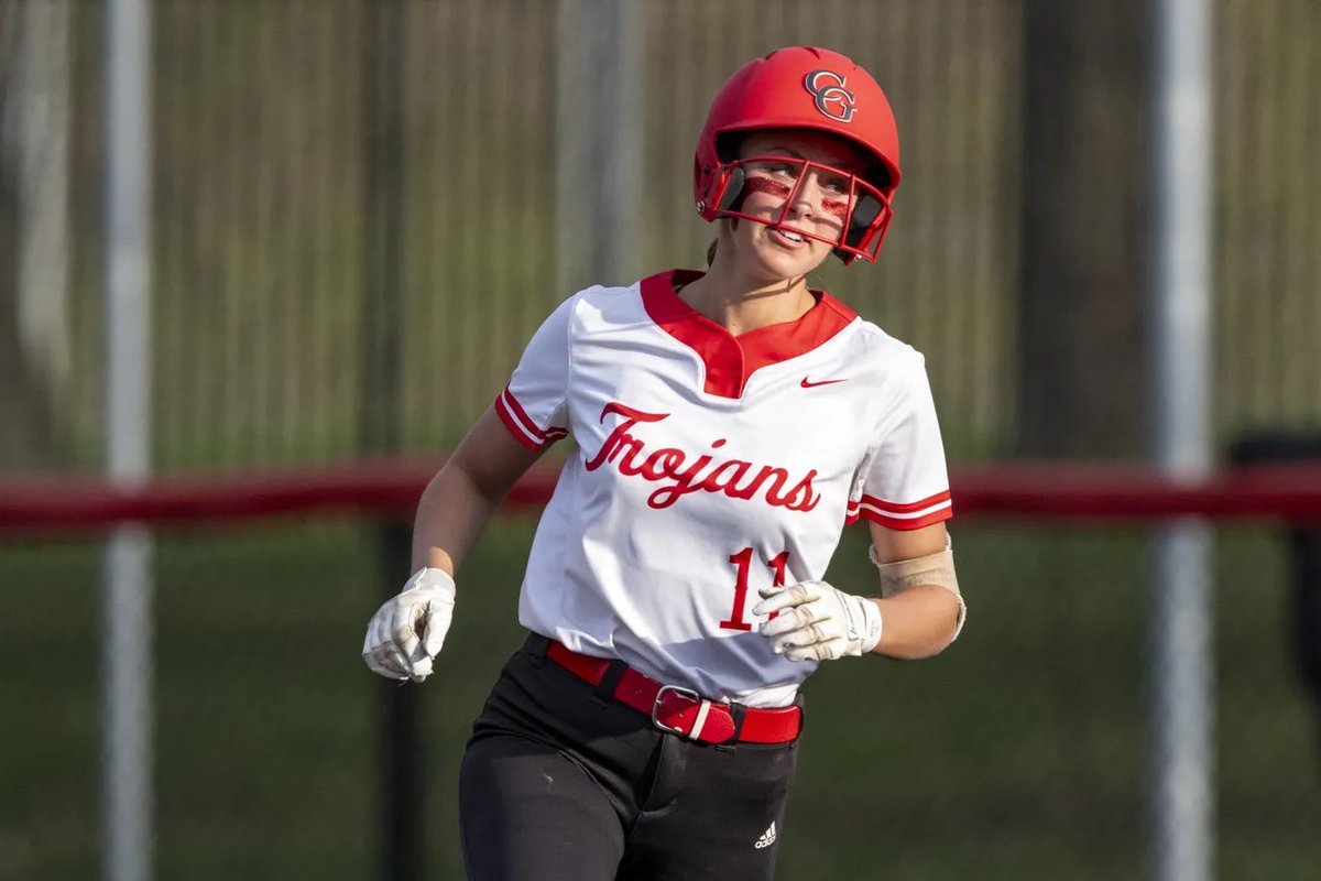 Fresh Fab 15! There’s a new No. 1 for the first time this season. @CathedralSoftb1 🔝 @BHSDogsSoftball ↗️ @CCadetsSoftball ⤴️ @ZCHSSoftball ⤴️ 👀 @fcflashes_sb, @TerryS_EHroyals 📸: Cathedral, @MoPiSoftball, @CenterGroveSB 🔗: indystar.com/story/sports/h…