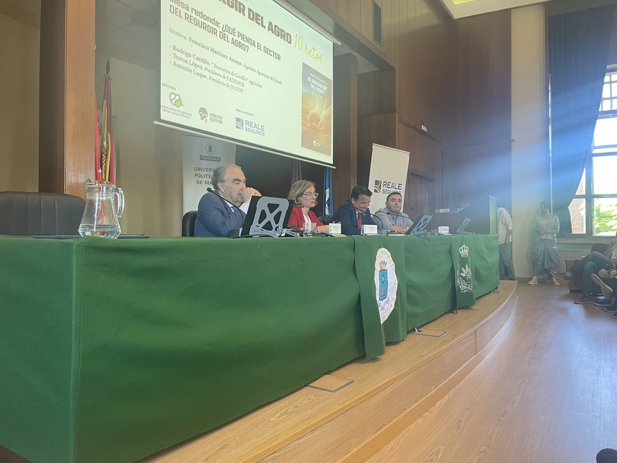 Muy interesante mesa de debate en #ResurgirDelAgro con @fmartinezarroyo @AgricultorCast , Teresa López @fademur y Antonio Luque @DcoopSCA
