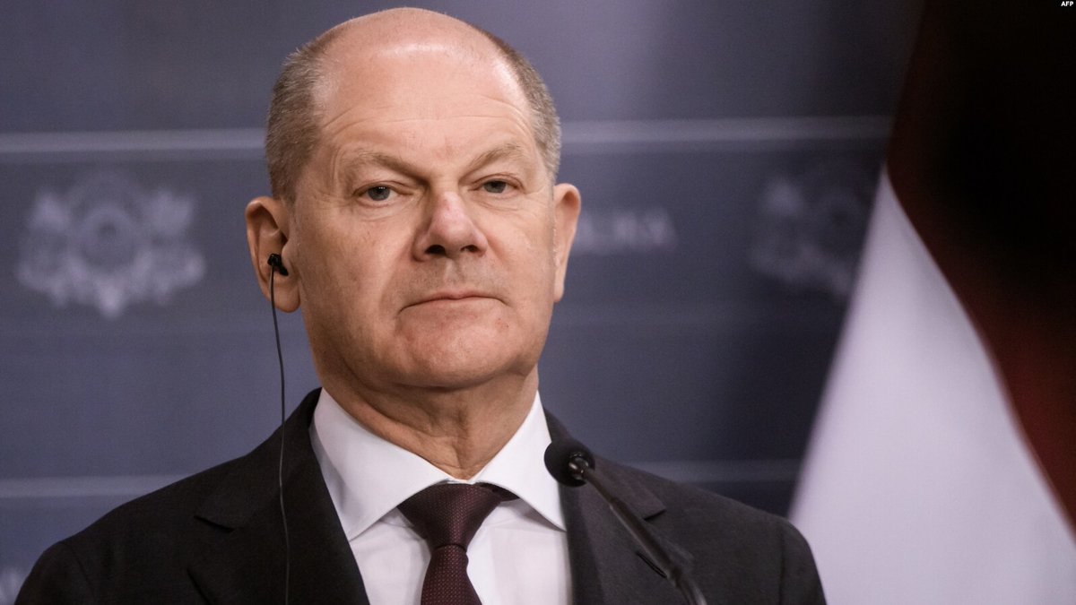EU plans to send 90% of revenues from frozen Russian assets to Ukraine

The EU countries have agreed to allocate 90% of revenues from frozen Russian assets to Ukraine's defense. This was announced by German Chancellor Olaf Scholz at a news press conference in Riga.

According to…