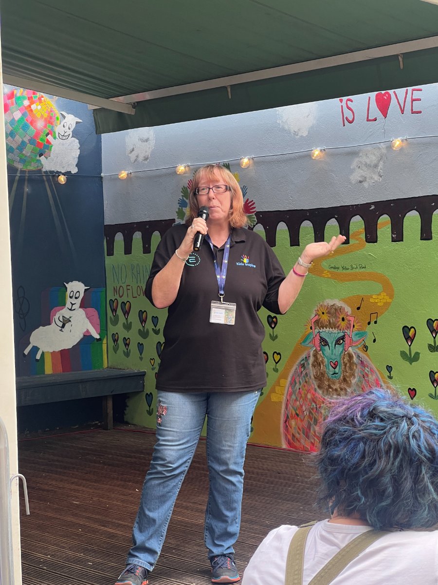 We unveiled the Kids Inspire mural on Sunday!

Designed and painted by volunteers, and members of our peer support group, the Voice we want to say thank you to everyone at the Golden Fleece, especially Krisz, for inviting us to brighten up their outdoor space.