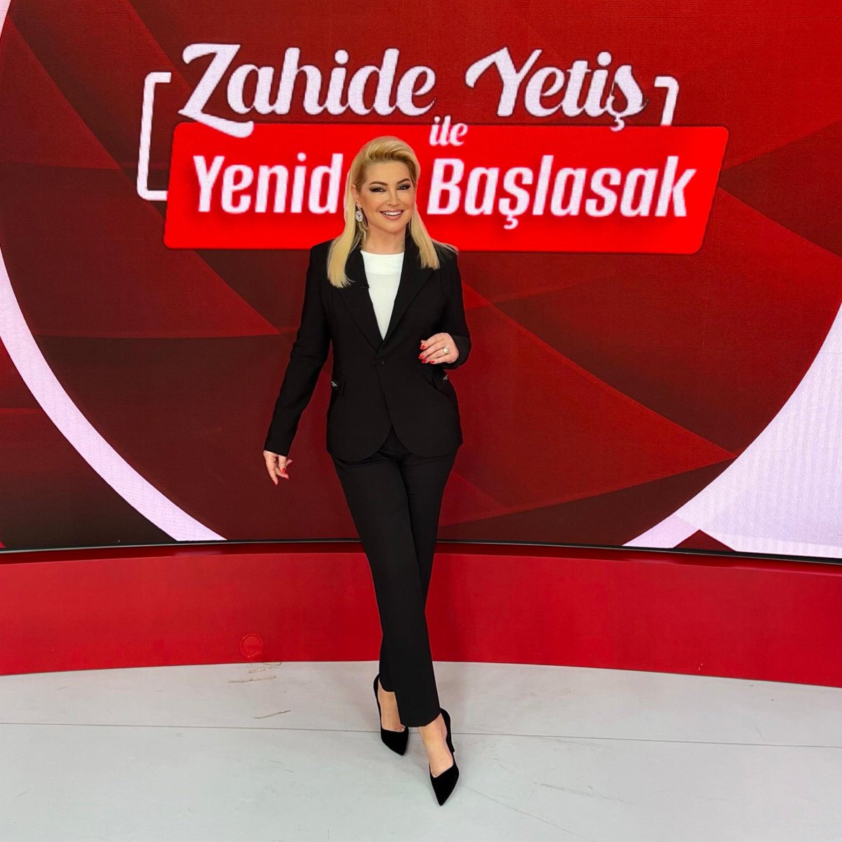 Zahide Yetiş ile #YenidenBaşlasak, canlı yayınla şimdi Star'da! 🔗startv.com.tr/canli-yayin