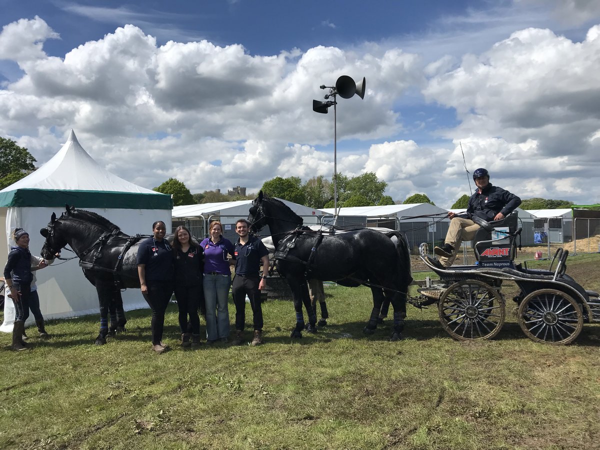 🐎 RVC staff & students attended the @windsorhorse 2024 at the weekend to health check equine competitors after their cool down to monitor appropriate recovery and alongside competition officials, flag any welfare issues. All driving marathon competitors returned safe and sound!