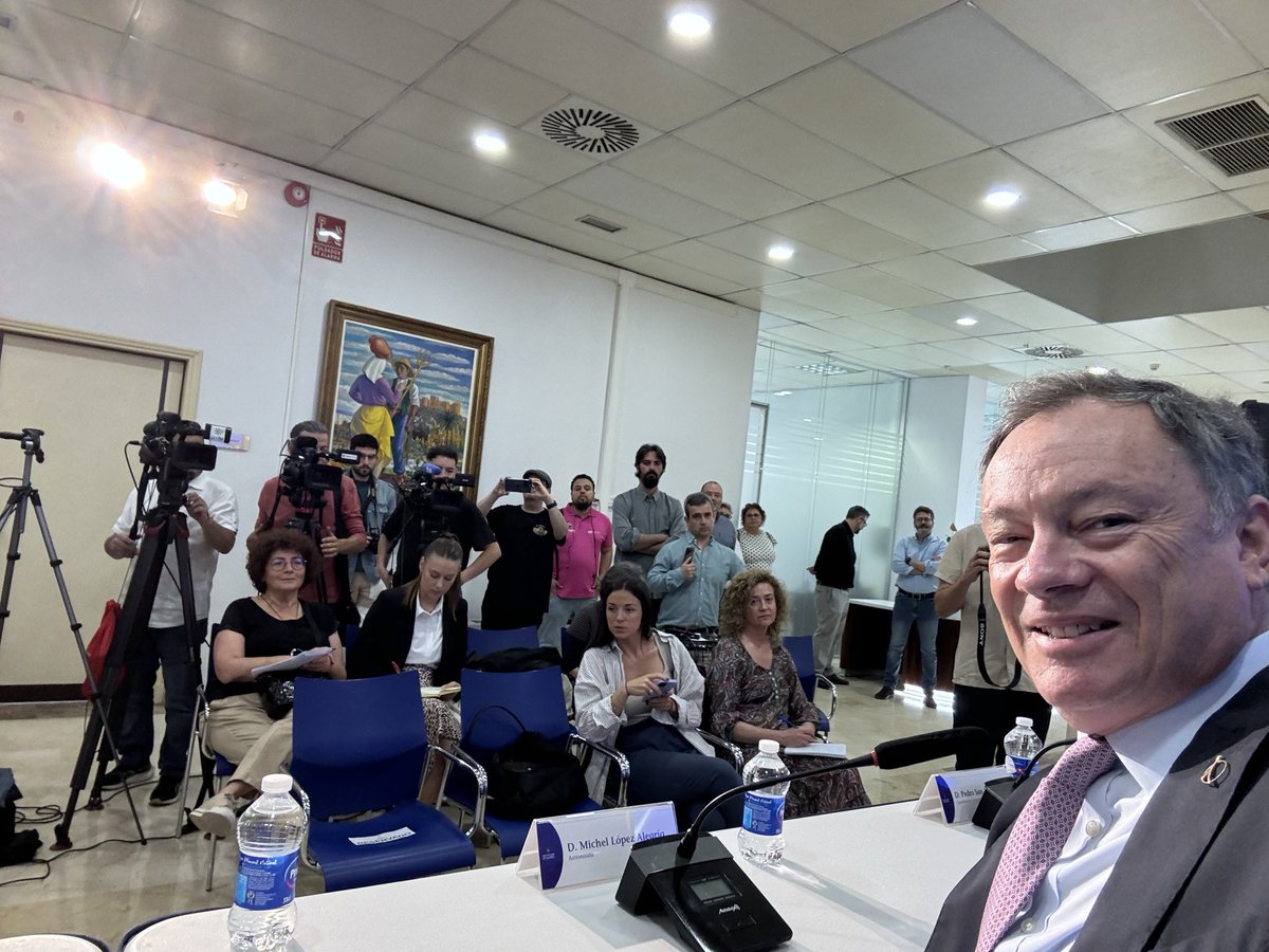 Selfie en la pequeña rueda de prensa para inaugurar las Jornadas Astronómicas de Almería