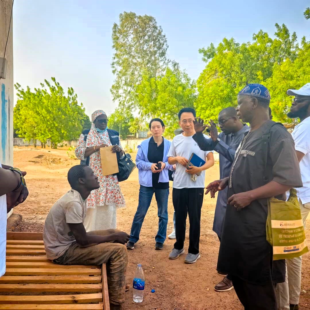📍 En mission de supervision à Saraya le 𝐩𝐫𝐨𝐣𝐞𝐭 𝟏,𝟕-𝐦𝐑𝐂𝐓𝐑,financé par CDC Chine et soutenu par @OMS_SENEGAL démontre que la réponse communautaire intégrée peut réduire la morbi-mortalité du paludisme dans le Sud-Est 🇸🇳.Une innovation dans la riposte au #paludisme🦟