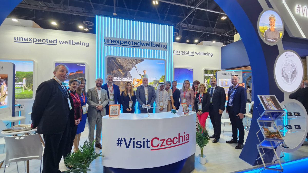 🇨🇿 Ambassador visited #ArabianTravelMarket in Dubai and supported at the Czech national pavilion companies in tourism and medical spa sector #VisitCzechia