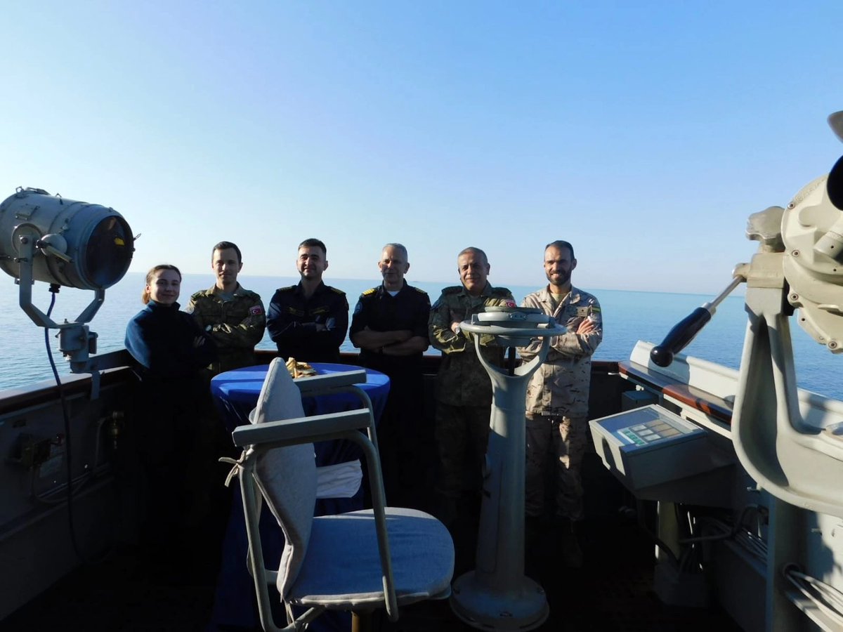 NEPTUNE STRIKE 24.1 faaliyetleri kapsamında, Arnavutluk Güney Deniz Saha Komutan Yardımcısı, Arnavutluk Özel Kuvvetler Grup Komutanı, Makedonya Özel Kuvvetler Grup Komutanı ve beraberindeki heyet tarafından TCG ANADOLU ziyaret edilerek karşılıklı bilgi alışverişinde bulunuldu.…