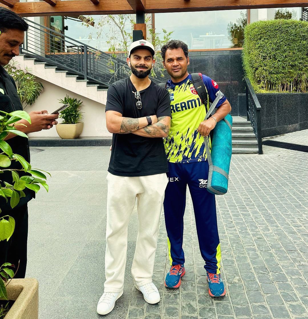 Punjab Kings fitness Trainer Manoj clicked with Virat Kohli at Team Hotel.😍❤️