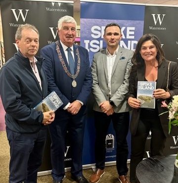 We were delighted to celebrate the launch of a new book by John Crotty, former general manager of @SpikeIslandCork. Titled 'Spike Island - The rebels, residents and crafty criminals of Ireland's historic island,' the book delves into the island's rich history. #corkharbour #cobh