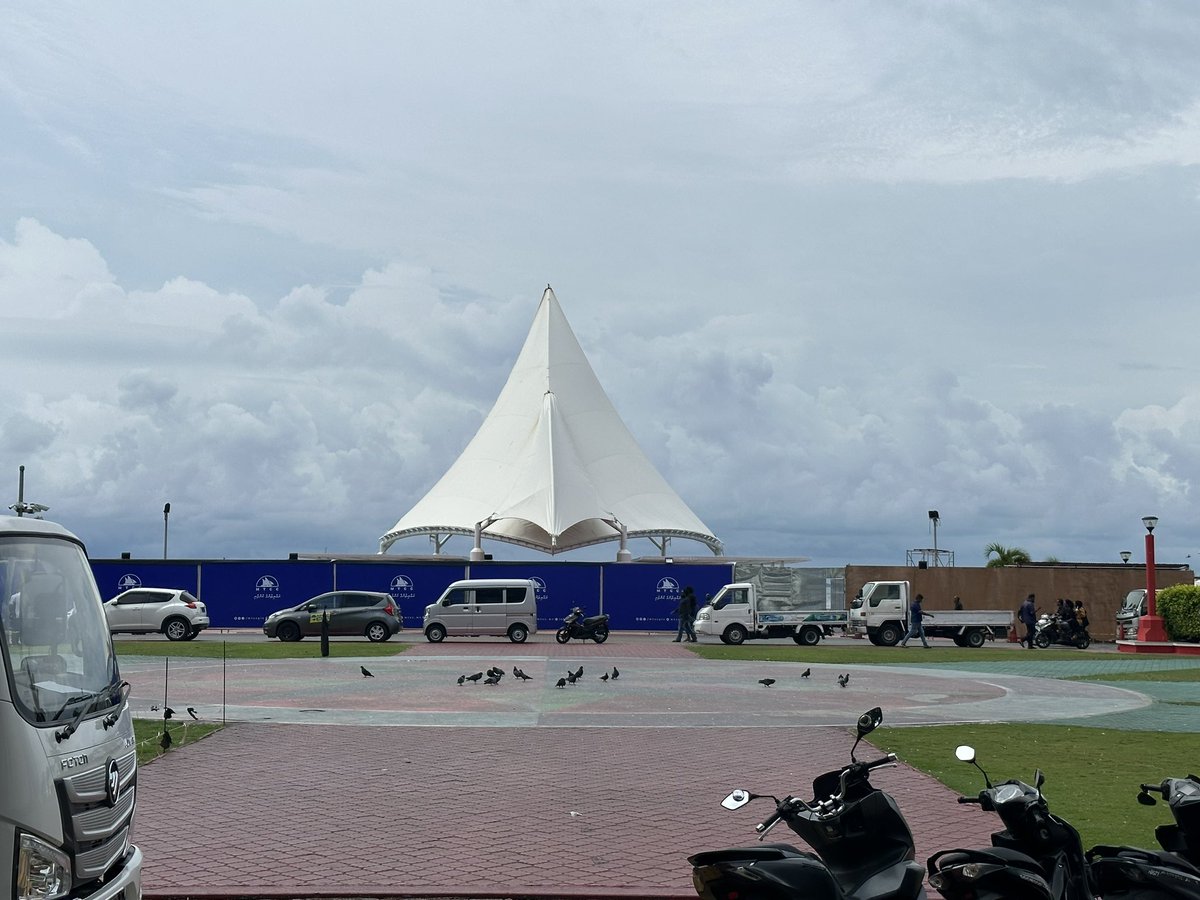 ދަންނަވަންތޯ <a href="/MDPSecretariat/">MDP Secretariat</a>.ވެރިކަމުގެ 5 އަހަރު ތިޔަ ނިންމާލެއްވީ ރަސްމީ ބޮޑުފާލަން މަރާމަތު ނުކޮށް.ރައްޔިތަކަށް ހެޔޮކަމެއް ނުކޮށްދެވުނުތާ ދައުލަތުގެ މުދަލަށްވެސް ބޮޑުތަނުންވީ އިހުމާލު.
ރައީސް ޑރ <a href="/MMuizzu/">Dr Mohamed Muizzu</a> ގައުމީ މަސައްކަތު ޝެޑިއުލްގެ ފުރަތަމަކޮޅަށް 1/2