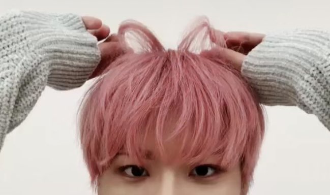 seonghwa's cat ears <3