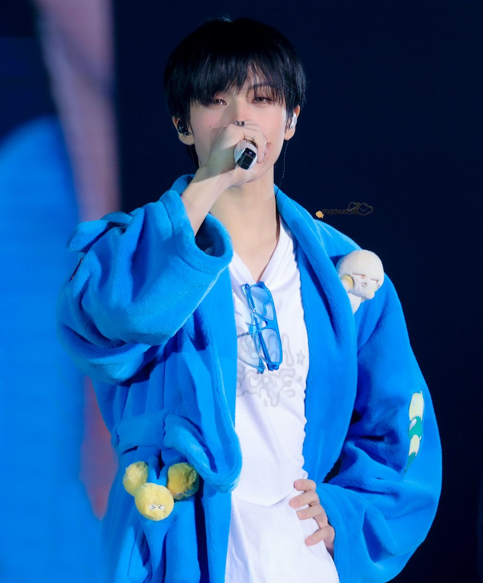 fish_bun0205's tweet photo. 240503 TDS3 Day2 [HQ]

시선을 어디로 둬야할지 모르겠어요...
#지성 #JISUNG #NCTDREAM #NCT #チソン https://t.co/4bytCX01b3