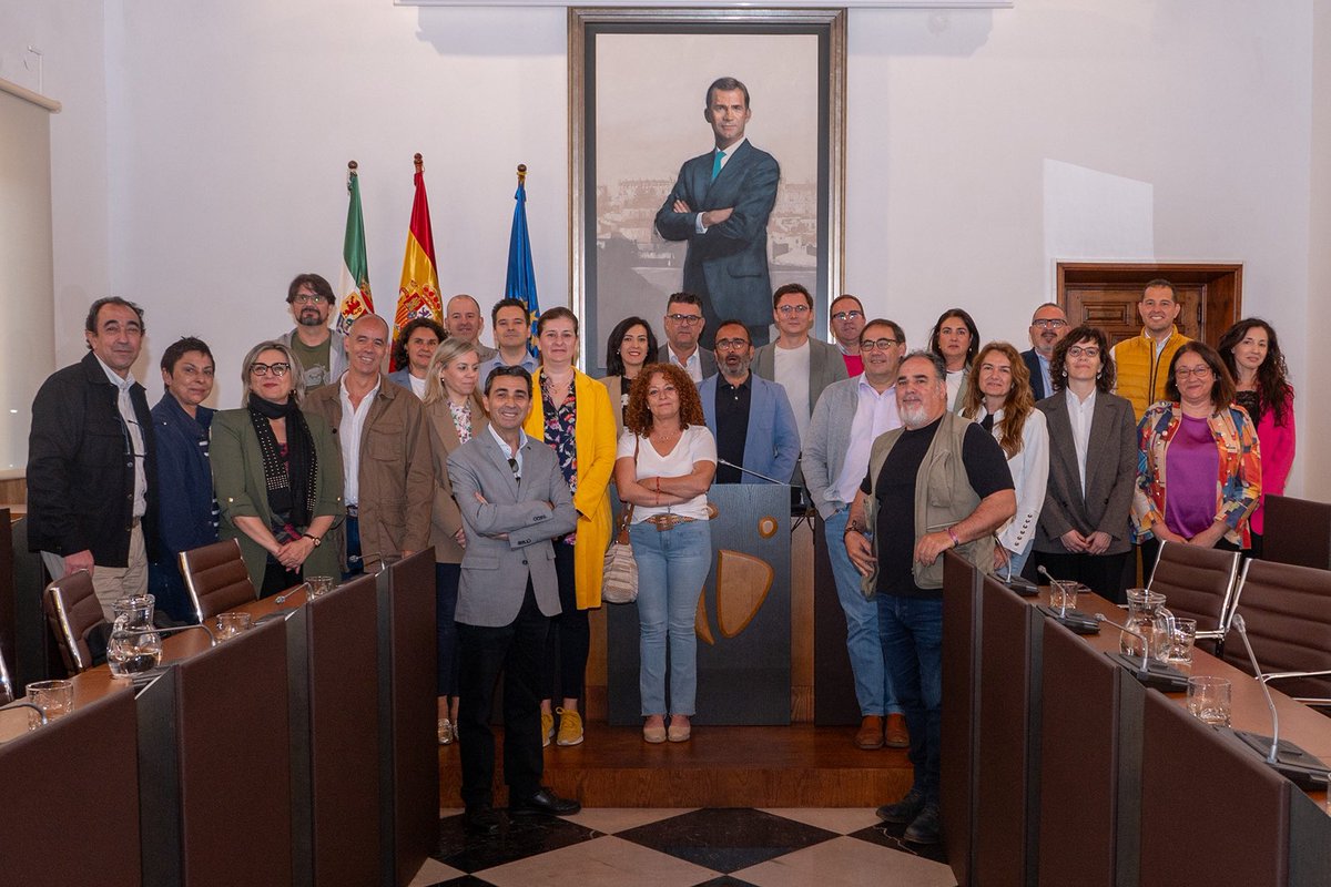 📍 Un encuentro en el que se ha oficializado la firma 📝 del convenio para 2024, por el que diputación aporta 460.000€ a estos grupos y a Redex para ayudar en su funcionamiento y el desarrollo de planes y programas que impulsen el medio rural.