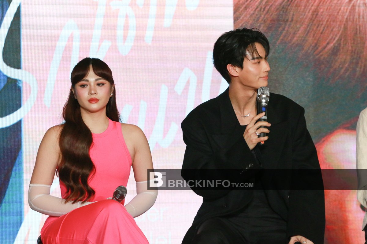 ภาพบรรยากาศรอบปฐมทัศน์ภาพยนตร์ “Under Parallel Skies....รักใต้ฟ้าคู่ขนาน” นำแสดงโดย ‘วิน-เมธวิน โอภาสเอี่ยมขจร’ และ ‘จาเนลลา ซัลวาดอร์’

#รักใต้ฟ้าคู่ขนาน #UnderParallelSkies
#winmetawin #JanellaSalvador