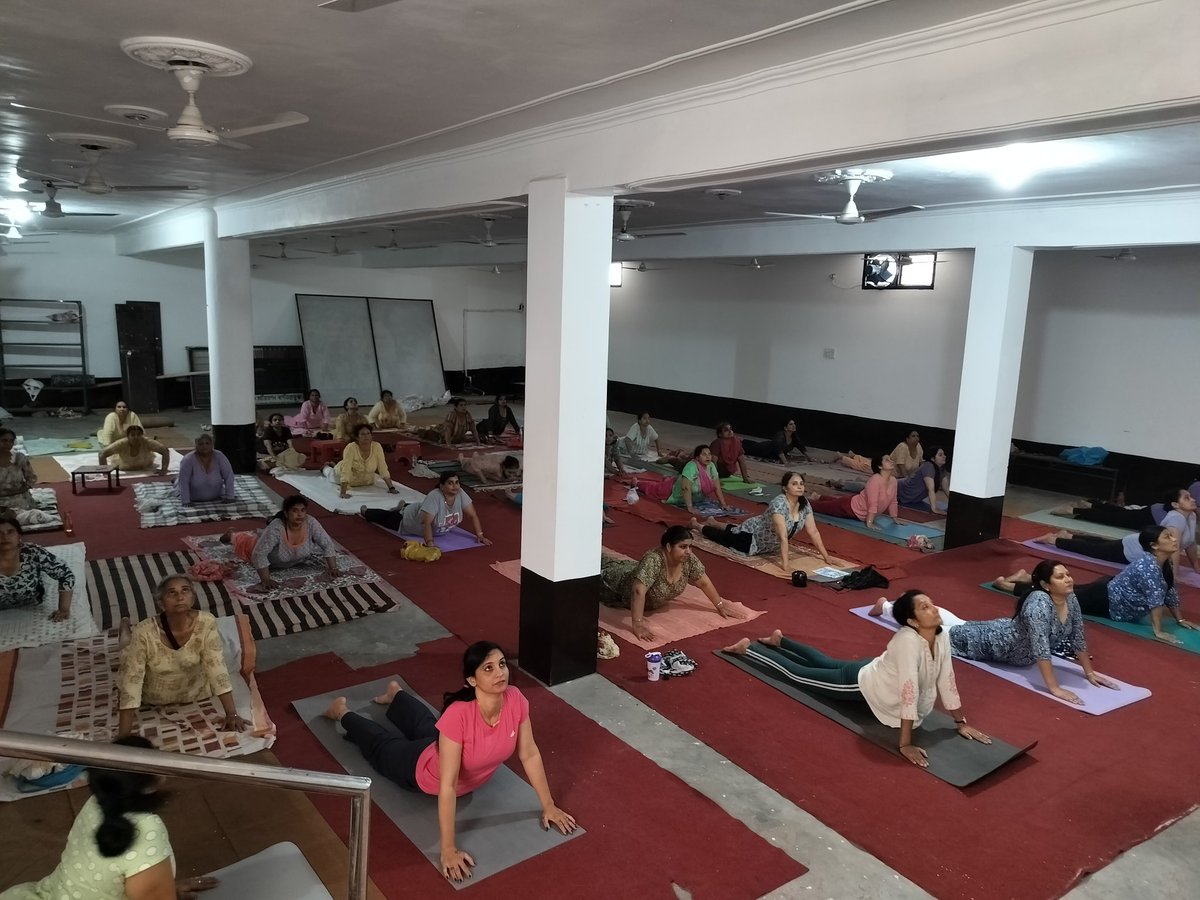 CMDI Yogshala 
@Free Yoga classes
#healthylifestyle 
#Yogainspiration
#Yoga