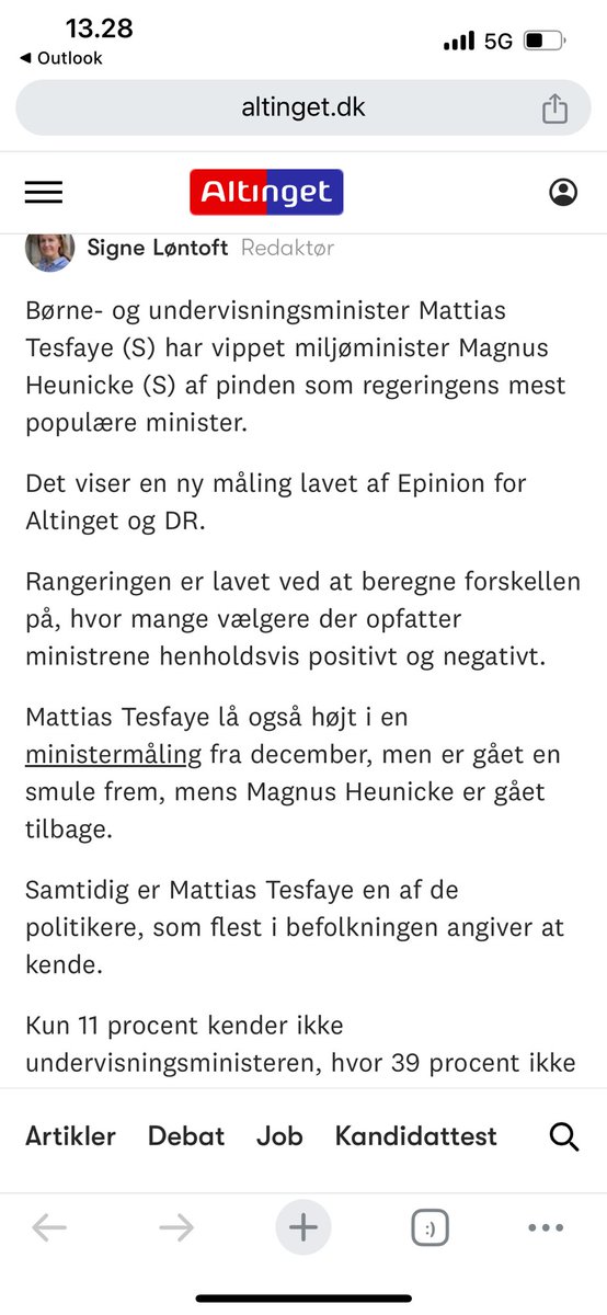 Den mest populære minister i regeringen (og den som flest kender), er samtidig den minister som er mindst aktiv på sociale medier, men ofte stiller op til debat i traditionelle medier og politiske møder. Tankevækkende 😉

altinget.dk/artikel/heunic…