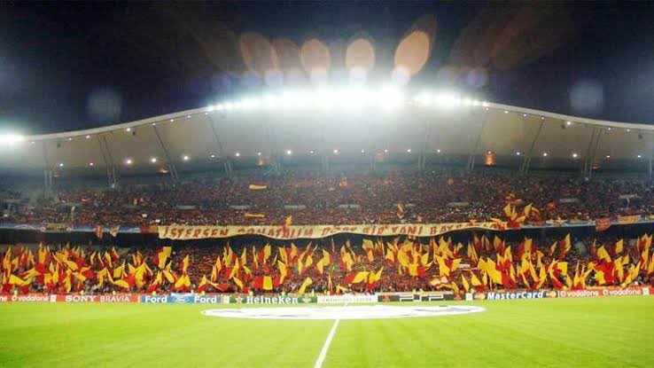 🔥 Galatasaray taraftarı biletleri 7 dakika içerisinde tüketti.

Olimpiyat Stadyumu Deplasman Tribünü Kapalı Gişe!