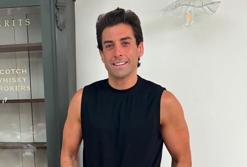 James 'Arg' Argent looks incredible as he shows off buff in arms
mirror.co.uk/3am/celebrity-…