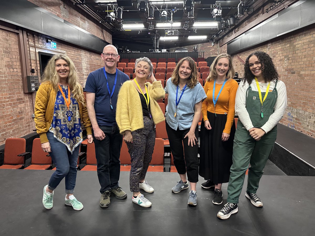 👋 Welcome to the fab @fidgettheatre team as they start rehearsals for #RobynHood in our Bramall Rock Void. 💘 We're thrilled to have them here and can't wait to share their fun new show on 29-30 May. (We're also taking it on a Community Tour - watch this space for details!) 😉