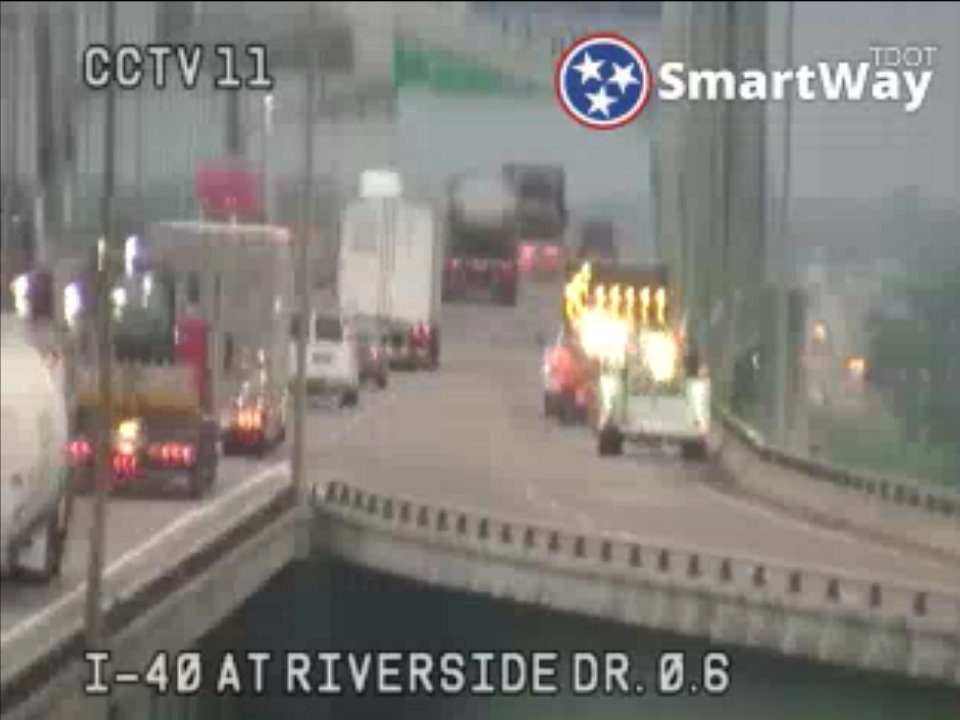 #MEMtraffic - TDOT crews running behind, but they're about to close off the right lane of WB 40 atop the New Bridge driving into Arkansas. Crews scheduled to be out until 3;30p.