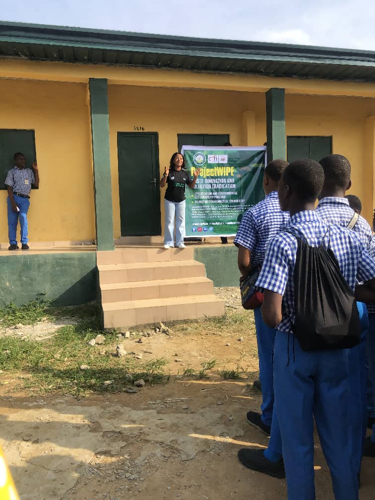 Cyfi_Rivers's tweet photo. In a bid to eradicate pollution and innovate how we handle waste, we sensitized the students of Nkpolu Oroworukwo Secondary School on proper waste management to make the earth sustainable.
#Sustainability #projectWIPE https://t.co/cc4KdEBfLm