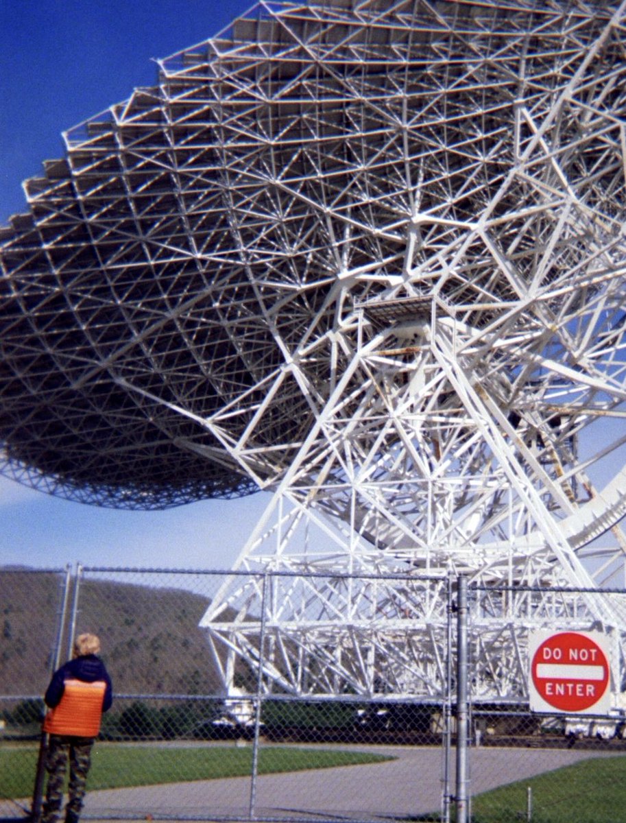 That’s me next to the world’s biggest steerable radio telescope (in Green Bank, West Virginia). #Scarpetta #IdentityUnknown