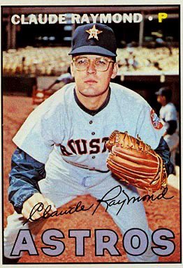 Happy birthday Claude Raymond 🎉 only pitcher in MLB history to have zipper down on two baseball cards.