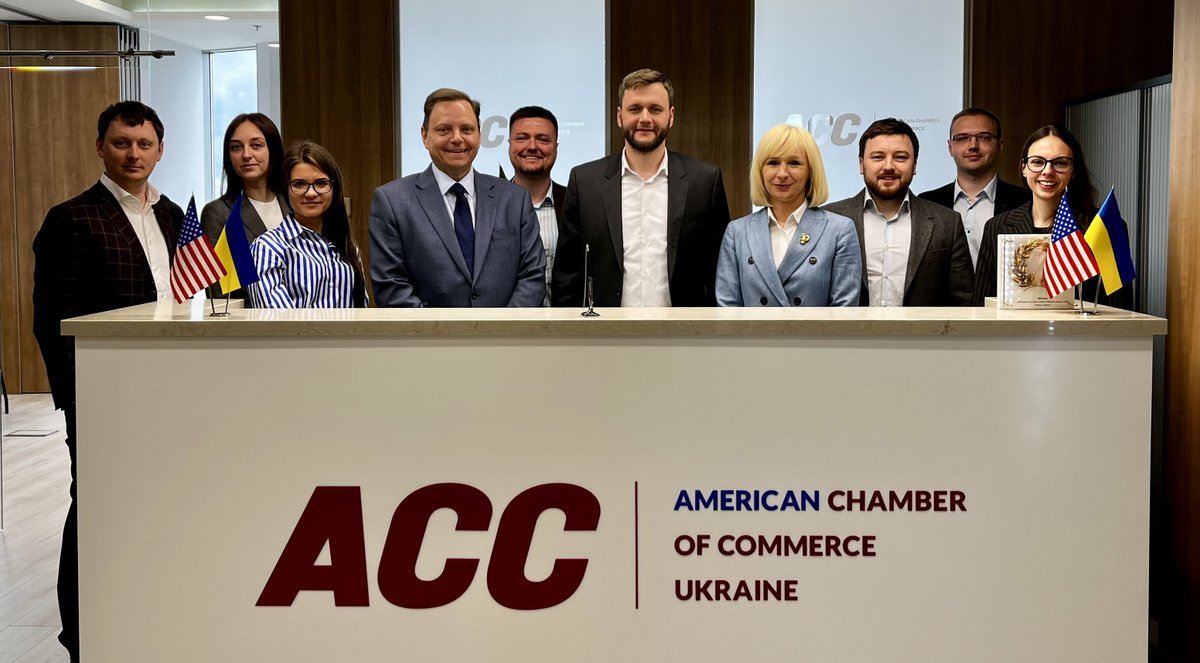 A pleasure meeting today with @ChamberUkraine members at our office with Viktor Pavlushchyk, Head of the National Agency on Corruption Prevention @NAZK_gov one of the three anti-corruption pillars of Ukraine, along with @nab_ukr and SAPO