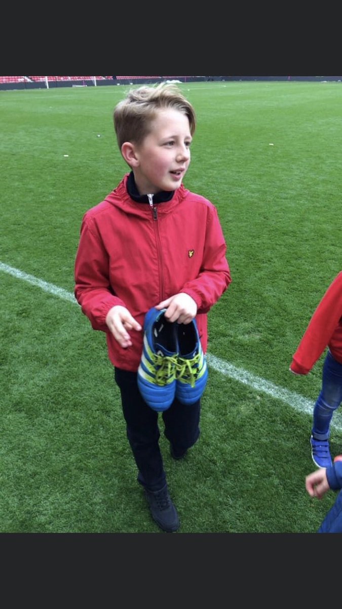 @Boro_Breakdown Unbelievable day,,Harley near enough last one on pitch ended up with Ben Gibsons boots 💙
