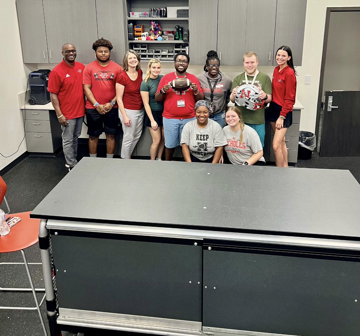 This semester, our Athletics Department hosted its first-ever internship with the Bridge to Independence Department, all thanks to Rebecca Templeton, @JET2Terrell, and Zoey! Brennan, Ja’Kayla, and Stephen, thank you for their incredible positivity and hard work this semester!⚔️❤️