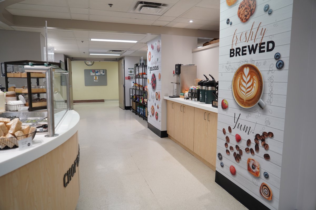 Staff beamed as they cut the ribbon to officially open Terrace Bistro! Breakfast & lunch options are offered to hospital staff & visitors 🥪🍔🥗

We welcome you to stop by the new cafeteria in BGH D-wing if you're visiting!

Brantford Expositor article: 🔗shorturl.at/wJU68