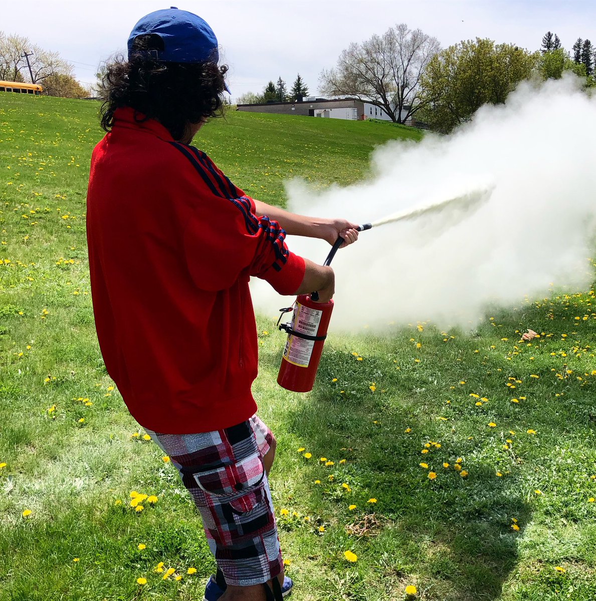 We had a blast yesterday, with some more Fire Safety & Extinguisher Training with some local schools in the GTA!🧯💨 #firehousetraining #workplacesafety #evcuationwardenclass #safetytraining #fireprevention #firesafetyplan #inspection #fireextinguishertraining