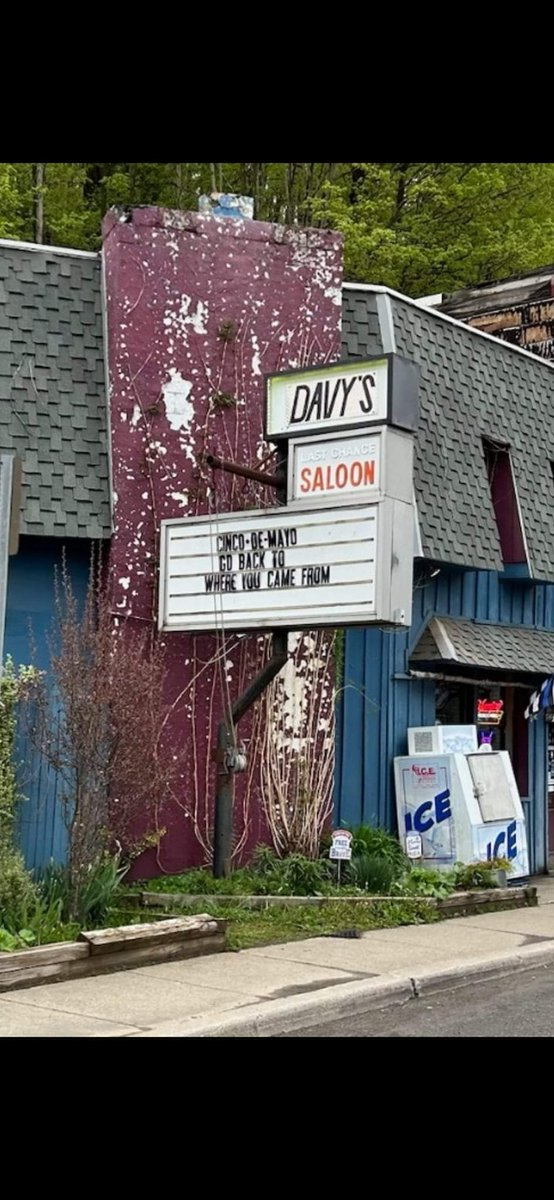 Meanwhile in Upstate NY (Whitney Point) racism quite literally on full display 
#davyslastchance #racistPOS #whitneypoint #upstateny #CincoDeMayo2024