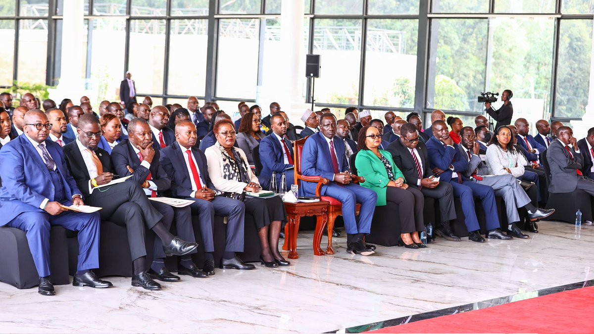 H.E The President @WilliamsRuto has this morning launched KUSP2 funded by the World Bank @WorldBankKenya in Development support of 77 municipalities and 2 Refugee camps. Urban residents are the most affected by climate change due to poor planning, housing and lack of basic