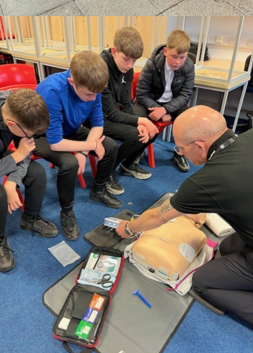 The Ayrshire and Arran Team attended Belmont Academy in Ayr to deliver a bystander #CPR  and #defibrillator awareness session to around 20 eager and enthusiastic pupils.

Some of the pupils can be seen proudly displaying their certificates alongside our #volunteers.
#savinglives