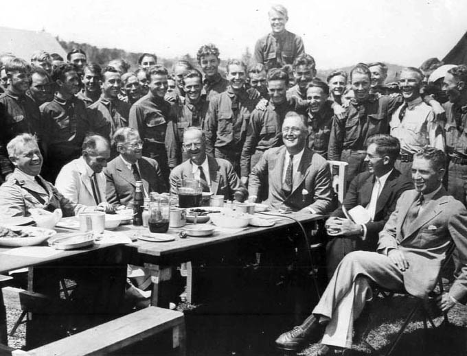 group of men have entered upon their work on a purely voluntary basis, no military training is involved and we are conserving not only our natural resources but our human resources. ➡️
#CCC #FDR #TheNewDeal #GreatDepression