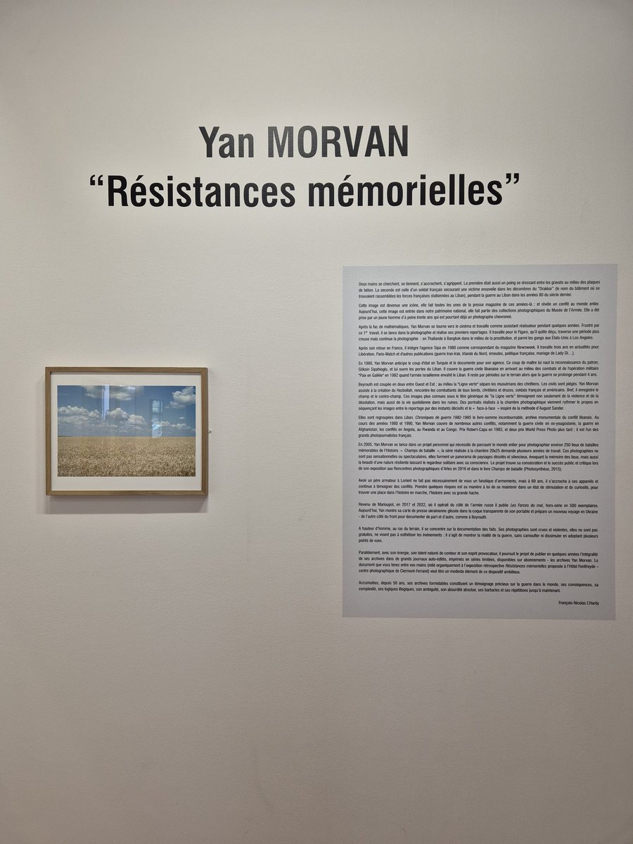 Jamás la guerra será el camino... jamás....aquí viendo la desolación que deja la guerra....Expo de Yan Morvan, for reportero de guerra en el Hôtel Frontfreyde de Clermont..🙈😮‍💨