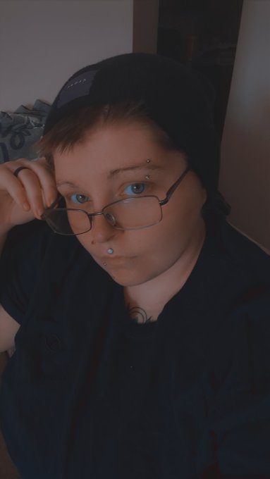 Who's a good boy/girl? come on now who's a good boy/girl?? Use your bark for me to tell me 💜 https://t<a href="/tag/onlyfans"class="tags"><span>#onlyfans</span></a><a href="/tag/nsfwtw"class="tags"><span>#nsfwtw</span></a>