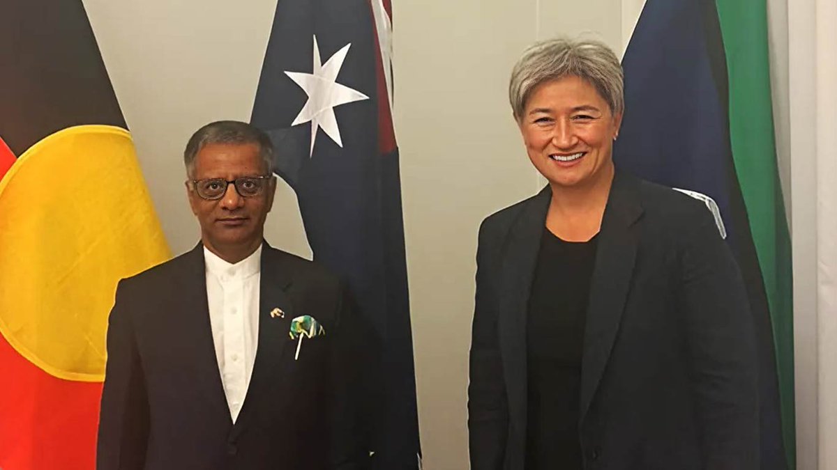 Indian High Commissioner Discusses Bilateral Cooperation With Australian Foreign Minister

#Trade #BIlateralTrade #Cooperation #Business #PennyWong #IndiaAustralia

knnindia.co.in/news/newsdetai…