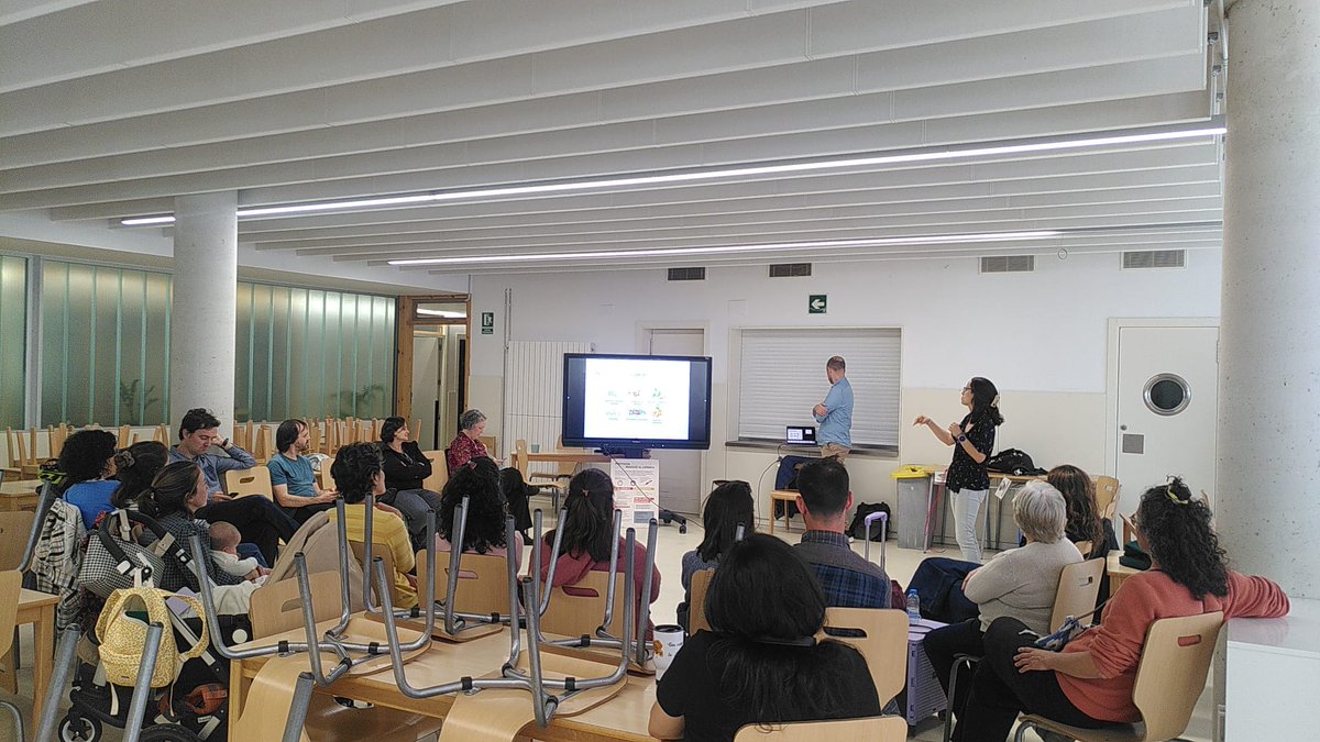 En marxa  la xerrada "Primers auxilis en pediatria" a càrrec de la Dra. Núria Nevot i el Dr. Jesús Blanco.