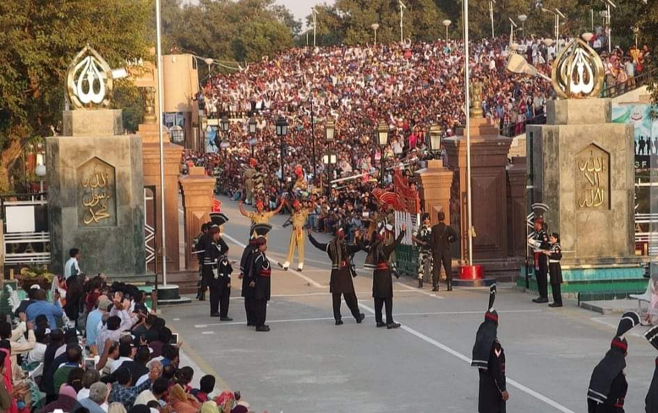 Due to minimum travel planned ... 
Team India likely to enter PAKISTAN through Wahga Border and stay in Lahore with all of their matches there at Gaddafi Stadium for Champions Trophy 2025 in February 

FINAL is also scheduled at Gaddafi Stadium Lahore 
#PAKvIND #ChampionsTrophy