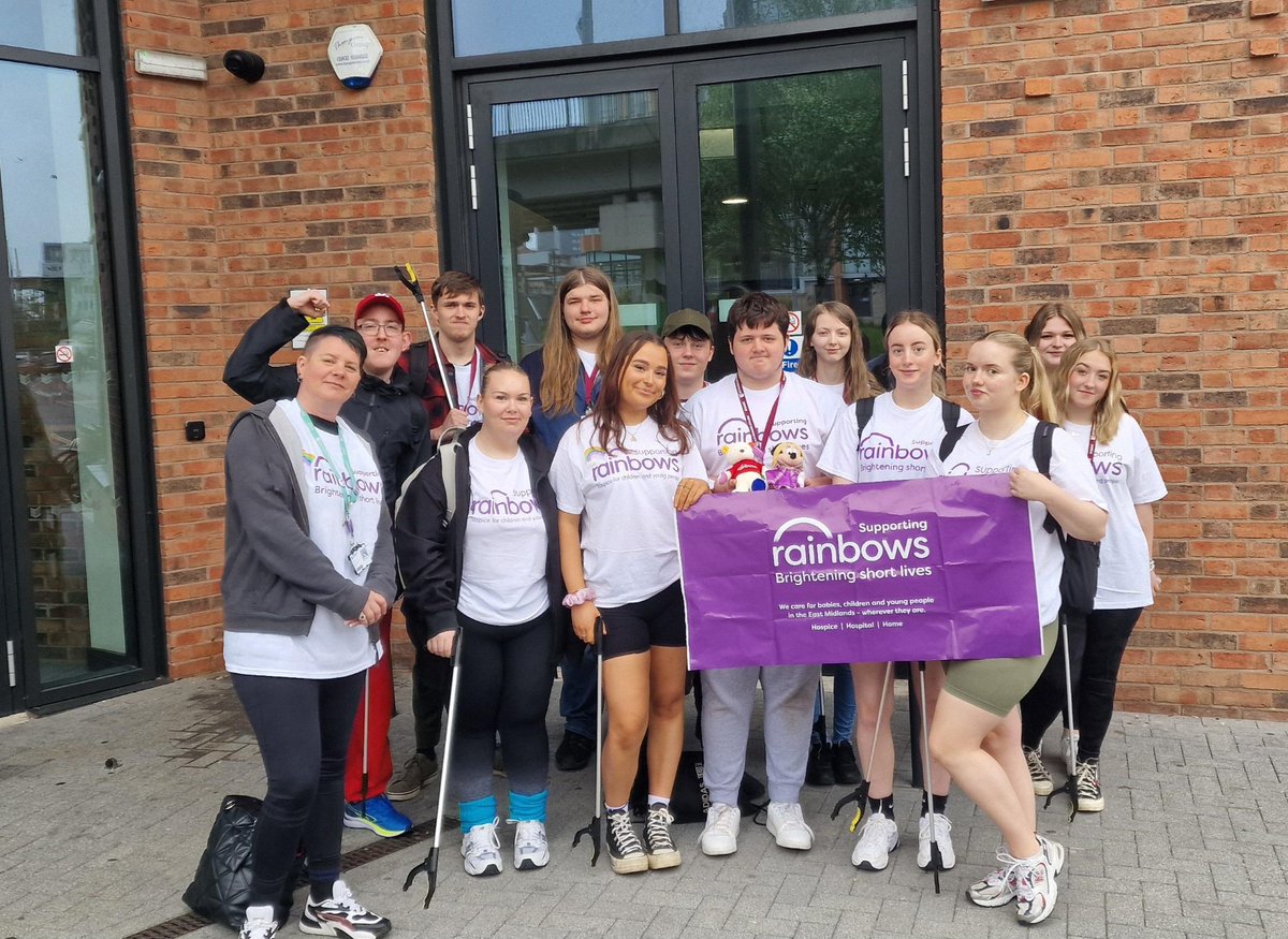 Our catering students are participating in a Litter Pick Walk today to raise funds for Rainbows Hospice who provided palliative care for a student's sibling, and the funds raised will be used to improve their services. 🙌 Support them by donating here: ow.ly/tkG450RymnP