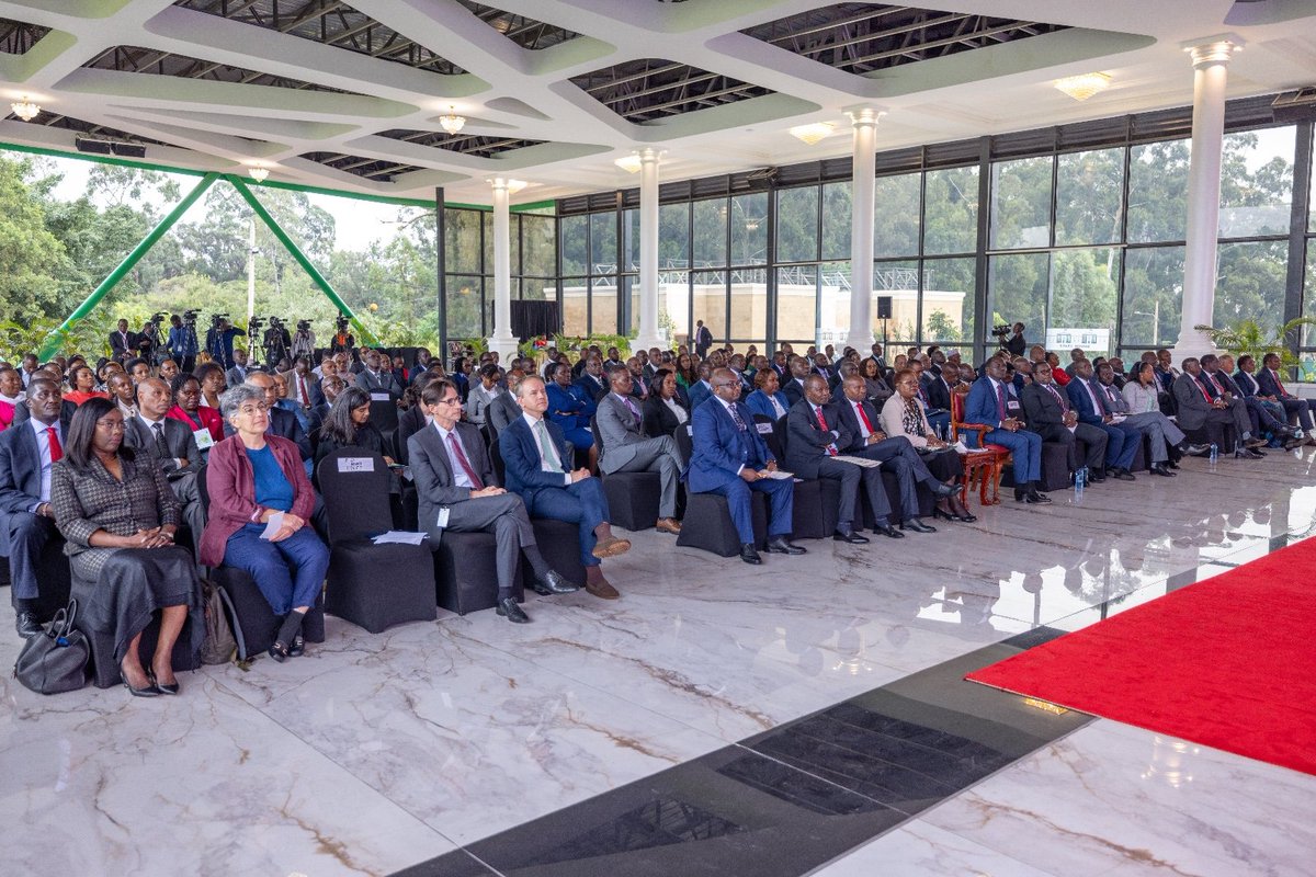 Joined H.E President William Samoei Ruto fellow Governors and other government officials during the launch of second Kenya Urban Support Program at Statehouse,Nairobi. The program development objectives includes improving the delivery and resilience of urban infrastructure and