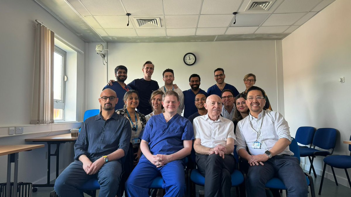 Thank you to Prof Gus McGrouther for leading our local teaching session today as he settles back into Manchester.

It really was a privilege to hear his perspectives from decades worth of #woundhealing research and clinical expertise 👏

Inspiring the next generation of trainees!